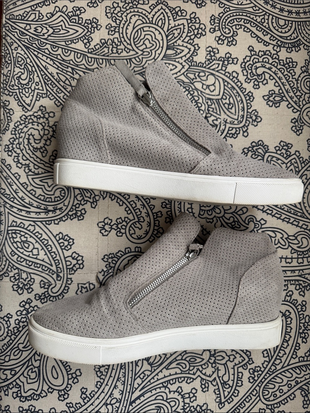 Steve Madden Light Gray Suede Perforated Wedge Sneakers with Side Zip